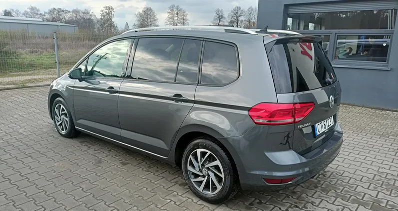 toruń Volkswagen Touran cena 67690 przebieg: 132000, rok produkcji 2017 z Toruń